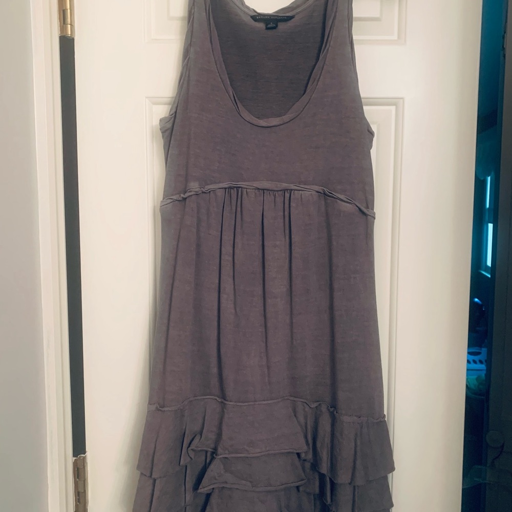 Banana Republic Gray Ruffle dress sz 8